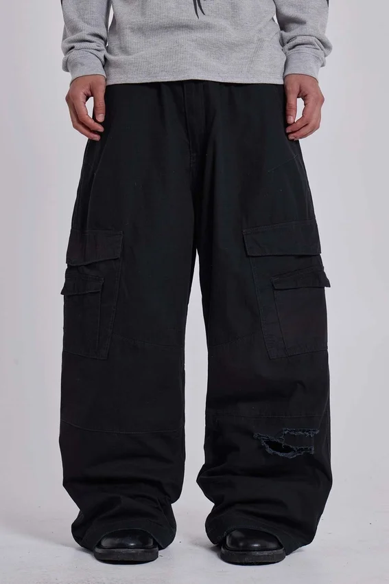 Black Titan Cargos