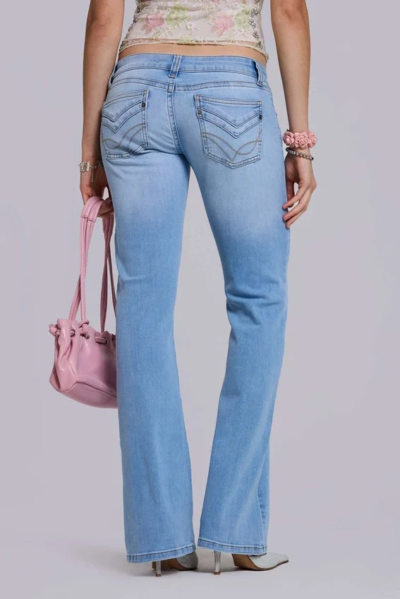 Kelsey Low Rise Skinny Bootcut Jeans in Light Wash