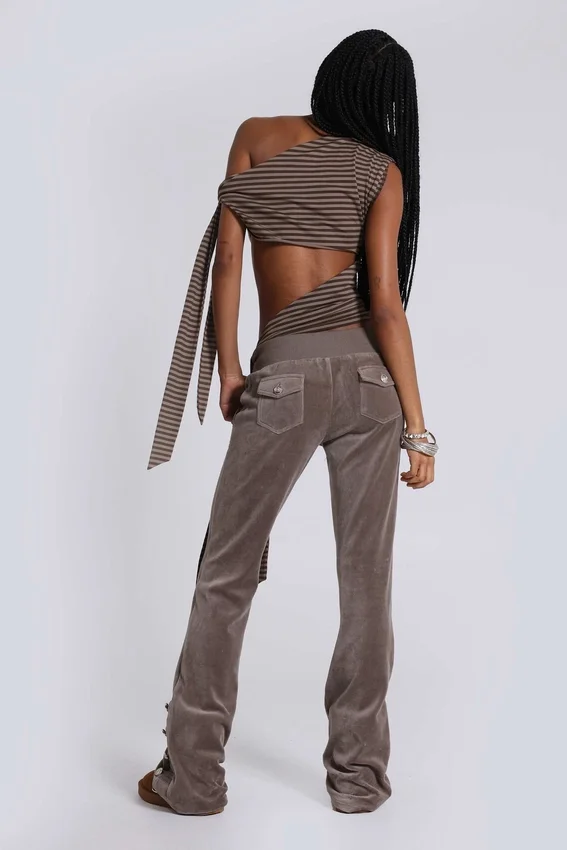 Mena Asymmetric Top in Brown